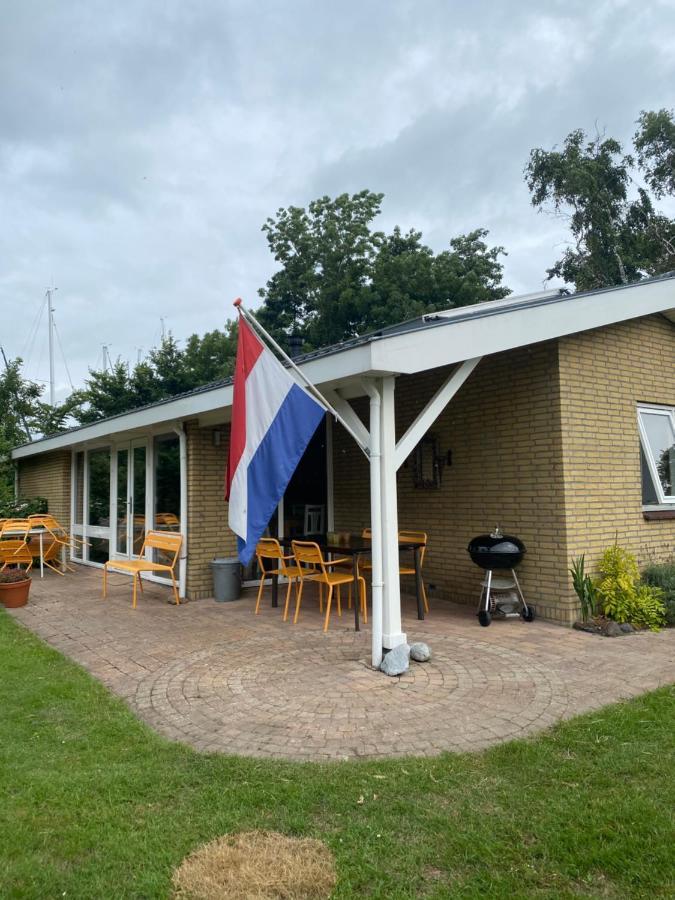 Villa De Vier Winden Hindeloopen Exterior foto